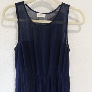 Pins & Needles Women Size Medium Navy Pleated
